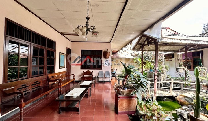 Rumah Siap Huni Dengan Halaman Luas Di Lebak Bulus 2