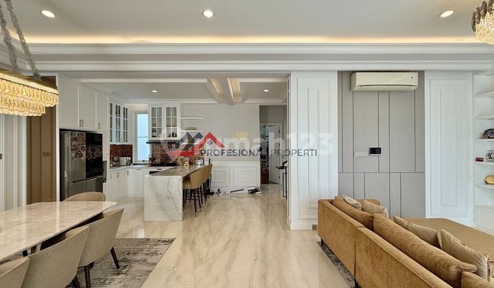 Strategic Luxury House in Lebak Bulus Near MRT & Toll Road Access 2