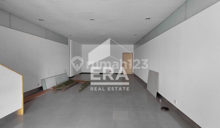 Premium Shop House Rental in Industrial Area with Extensive Parking in Kic Gatot Subroto, Ngaliyan, Semarang 2