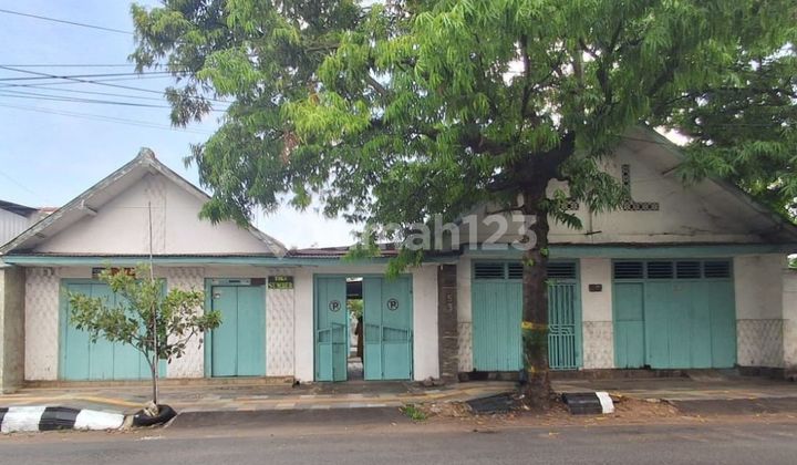 Tanah Bonus Bangunan Usaha Dekat Alun-Alun di Mr Iskandar Pati