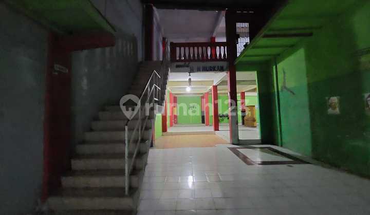 Ruang Usaha di Pusat Perdagangan Mt Haryono 2