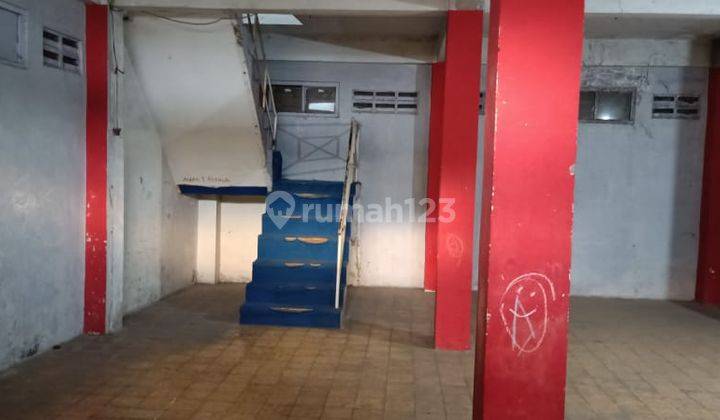 Ruang Usaha di Pusat Perdagangan Mt Haryono 7