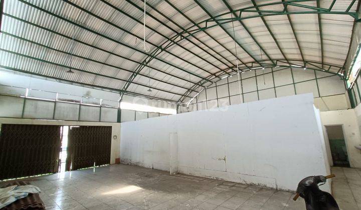 Ruang Usaha Luas di Kedungmundu Lama Raya Semarang 2