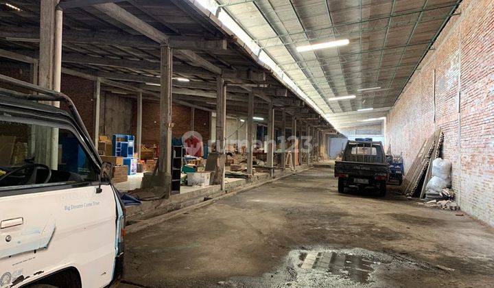 Gudang Luas Tengah Kota di Mayor Kusmanto Kudus 6