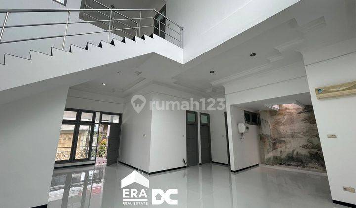 Rumah Mewah 2 Lantai di Telaga Bodas Semarang  1