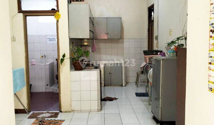 Rumah Kost Putri Full Penghuni Area Kampus Monginsidi Salatiga 2