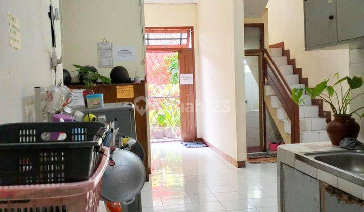 Rumah Kost Putri Full Penghuni Area Kampus Monginsidi Salatiga 2