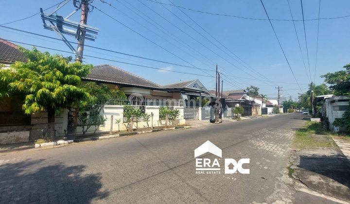 Rumah Bagus Akses Jalan Luas Dekat Tugu Muda Semarang Utara 2