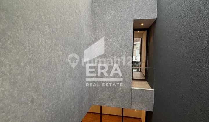 Dijual Rumah Kontemporer Modern Kondisi Baru di Kawasan Elite Semarang Atas Telaga Bodas 2