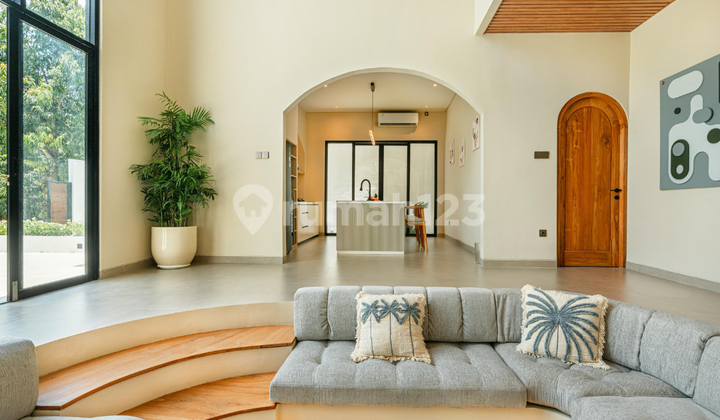 New Modern Villa Premium Location Near Dreamland Beach Pecatu Badung Bali