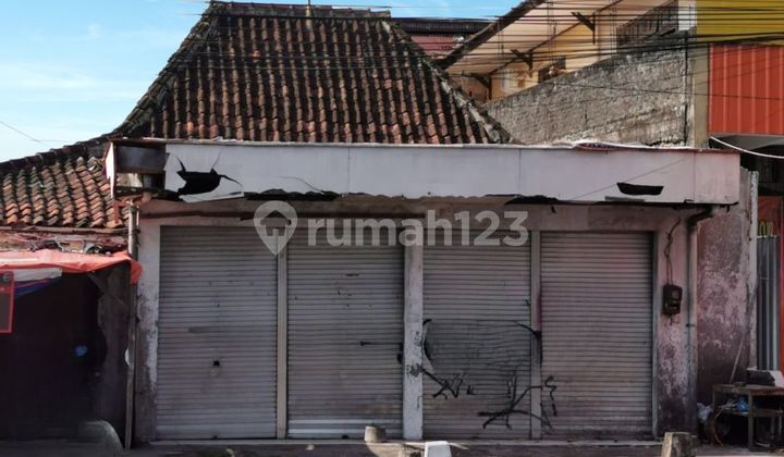 Ruang Usaha Pinggir Jalan di Pusat Bisnis kedungmundu Semarang 1