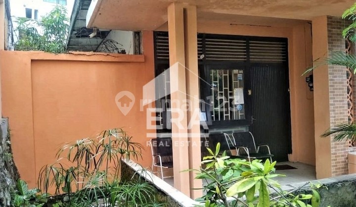 Jual Rumah Hitung Tanah Konstruksi Kayu Jati di Petompon Gajahmungkur Semarang 2