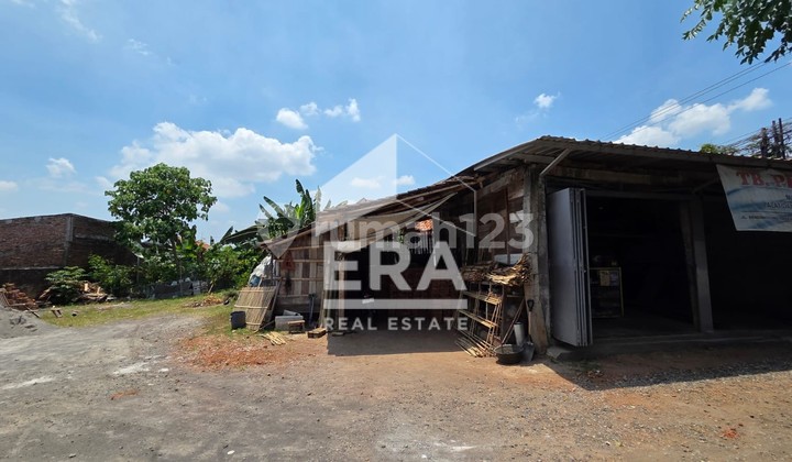 Peluang Investasi Tanah Komersil Posisi Hook Pinggir Jalan Kedungmundu Harga Nego 2