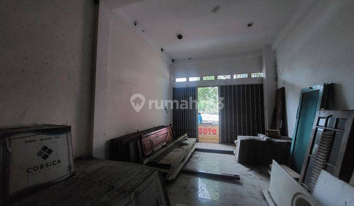 Ruko 2 Lantai Parkir Luas Dekat Alun-alun Salatiga di Nakula Sadewa 2