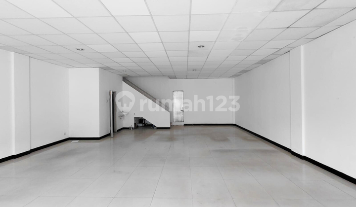 Premium 2-Story Shop House for Rent, Ready to Use, Industrial Area in Kic Gatot Subroto Ngaliyan Semarang 1