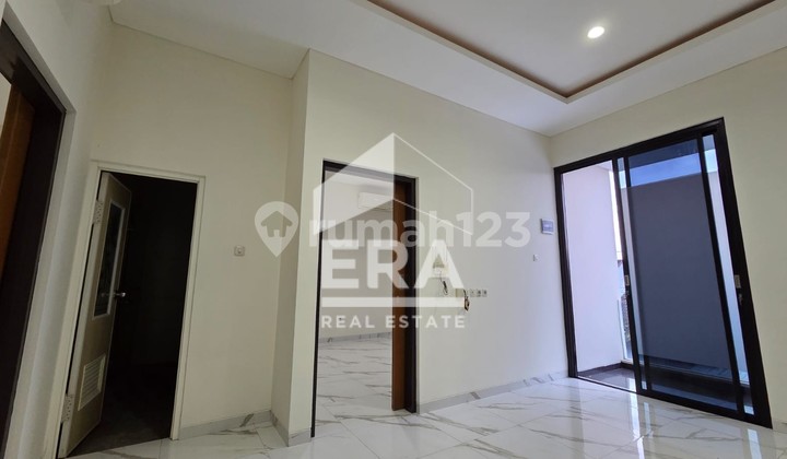 Sewa Rumah 2 Lantai Siap Huni Bonus 6 AC di Puri Anjasmoro Semarang Barat 2