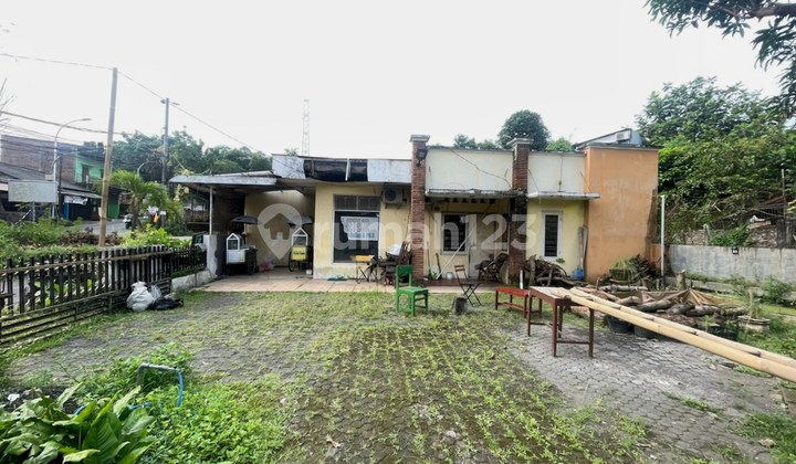 Land for Sale with Bonus House, Suitable for Business in Dewi Sartika, Semarang 1