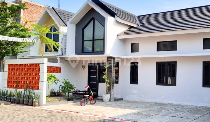 Dijual Rumah Halaman Luas di Bamboe Villas Tembalang Semarang 1
