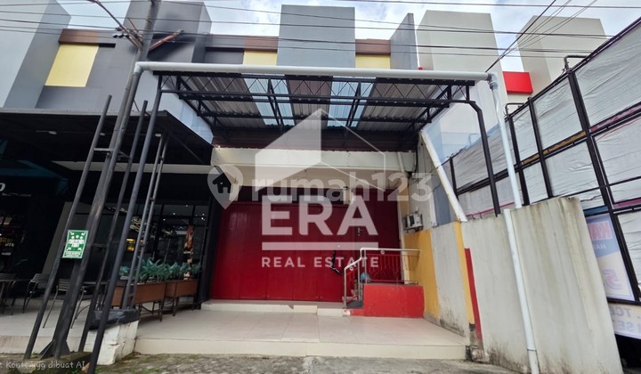 Rent a 3-Story Shop House, Good Condition, Ready to Use in Kartini Sidorejo Salatiga 2