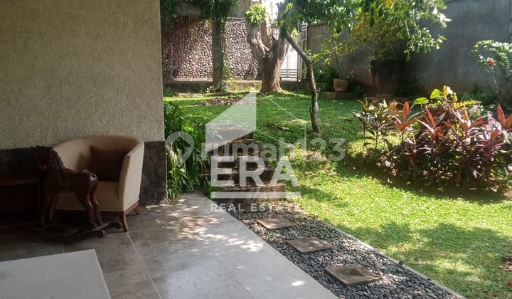 Sell Luxury House With Swimming Pool in Sambiroto Kedungmundu Semarang 2