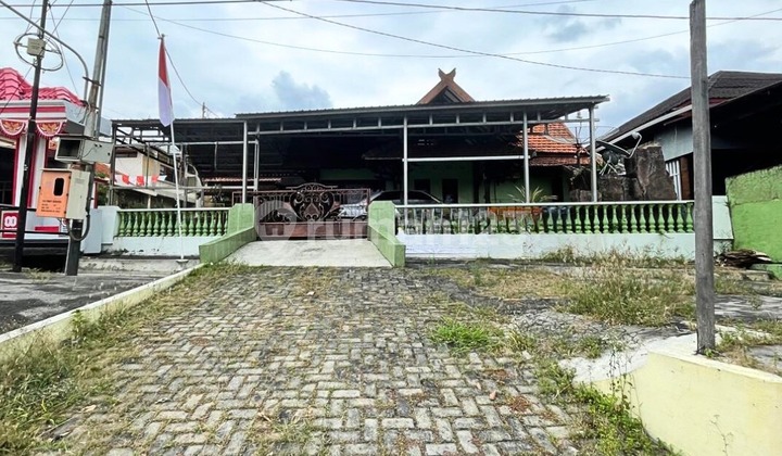 Rumah Bisa Untuk gudang di Pinggir Jalan Raya Puspanjolo 1