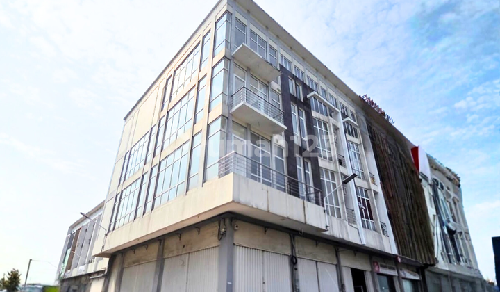 Disewakan Ruko 3 Lantai Hook Cocok Untuk Segala Usaha di Bizpark Madukoro Semarang