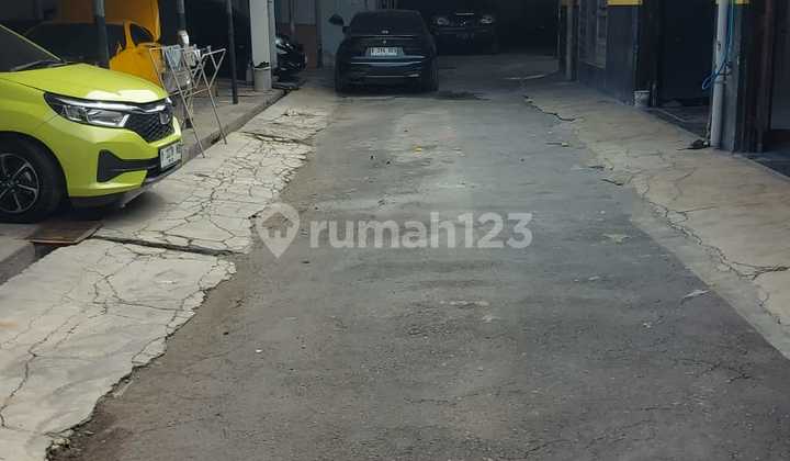 Sewa Ruang Usaha Siap Pakai Ada 4 Ruang Kantor di Wr Supratman Semarang Barat 2