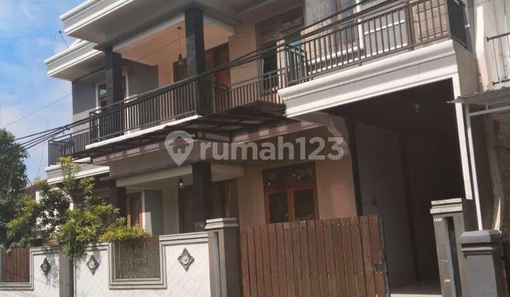 House Available for Rent Near Unika in Welirang Karangrejo 1