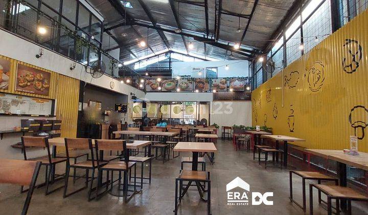 Ruang Usaha Cocok Untuk Resto Dekat Simpang Lima D I Panjaitan 1