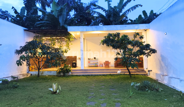 Jual Rumah Halaman Luas Ada Pendopo di Hasanudin Mangunsari Salatiga