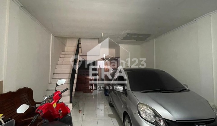 For Sale: 2-Story Shop House Suitable for Business and Residence in Klipang, Semarang 2
