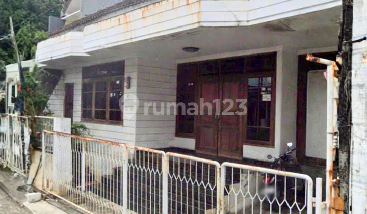 Sell Spacious House Near Hermina Hospital in Rasamala Banyumanik Semarang Sell Spacious House Near Hermina Hospital in Rasamala Banyumanik Semarang