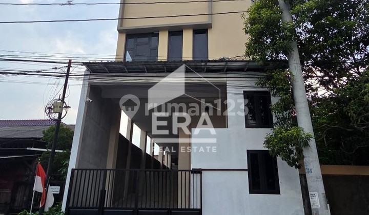 Rumah Kos 4 Lantai Aktif di Sendangguwo Raya