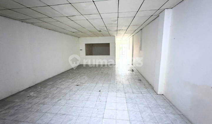 Rent a 2-Story Shop House in a Strategic Area Near Undip in Setiabudi Tembalang Semarang 1