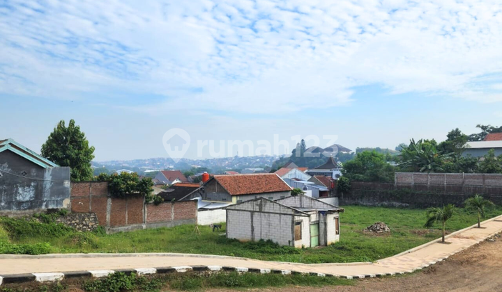 Elite Semarang Atas Area Land Plot in Papandayan Gajah Mungkur with City Light View Elite Semarang Atas Area Land Plot in Papandayan Gajah Mungkur with City Light View