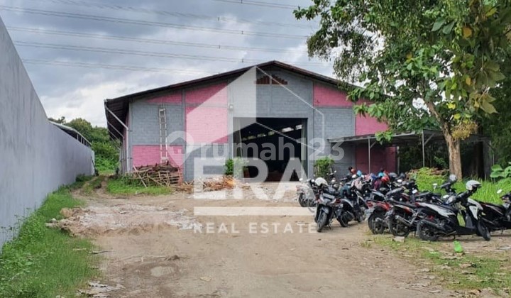 Land for Sale with Warehouse Bonus Suitable for Factory in Sarwo Edi Wibowo, Pedurungan, Semarang 2
