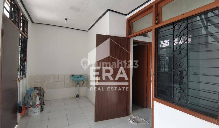 Rumah 2 Lantai Sewa Murah Dekat Exit Tol Gayamsari di Medoho Indah 2