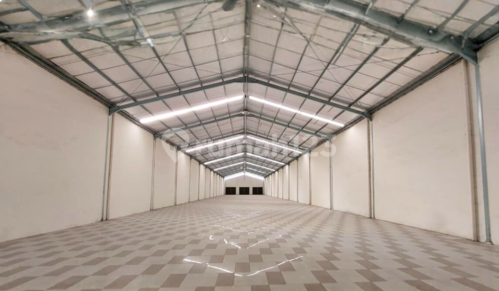 FOR RENT Warehouse 4 Units Equipped with Office Near Tanjung Mas Port on Arteri Yos Sudarso Semarang FOR RENT Warehouse 4 Units Equipped with Office Near Tanjung Mas Port on Arteri Yos Sudarso Semarang