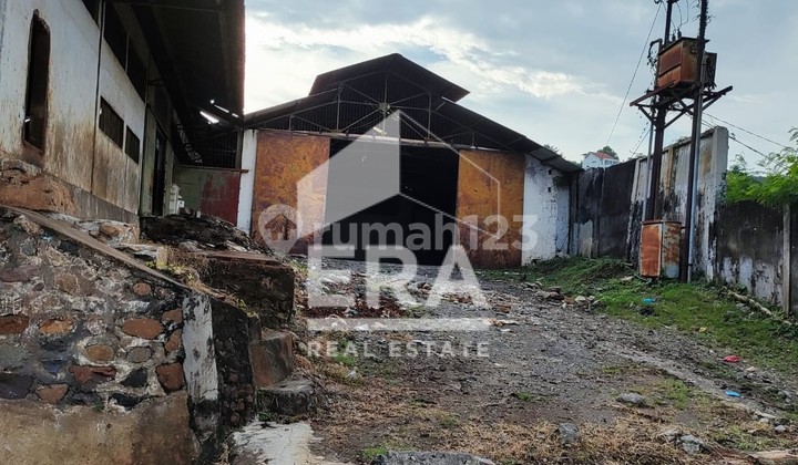 Strategic Warehouse Near Krapyak Toll Access in Prof Hamka Ngaliyan 2