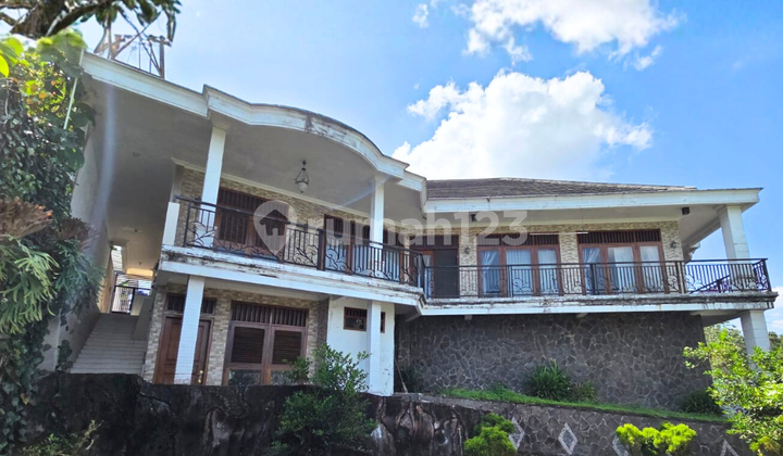 Hanya 2M Nego!! Rumah Mewah Luas Ada View Gunung di Sidorejo Lor Salatiga Hanya 2M Nego!! Rumah Mewah Luas Ada View Gunung di Sidorejo Lor Salatiga