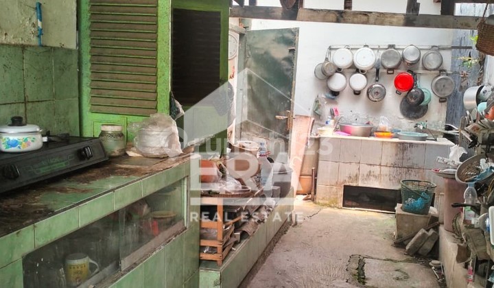 Rumah Banyak Kamar Cocok Untuk Kost Dekat Bandara di Anjasmoro 2