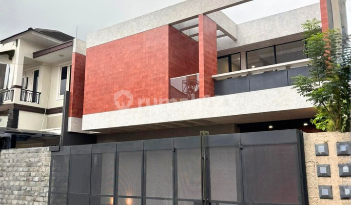 Dijual Rumah Kontemporer Modern Kondisi Baru di Kawasan Elite Semarang Atas Telaga Bodas 1