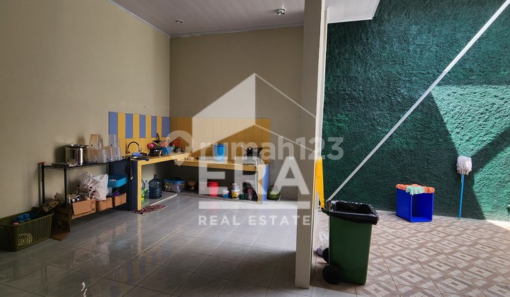 House for Sale, Suitable for Business in Tlogosari, Semarang 2