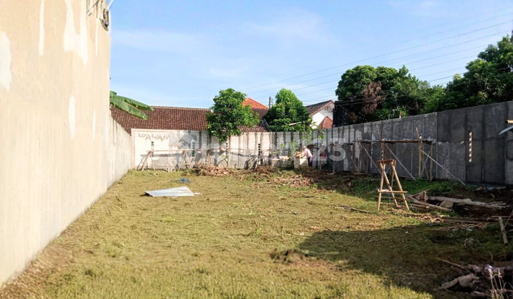 FOR SALE Land Hook Ready to Build on Jalan Sulawesi Mlati Sleman Yogyakarta FOR SALE Land Hook Ready to Build on Jalan Sulawesi Mlati Sleman Yogyakarta