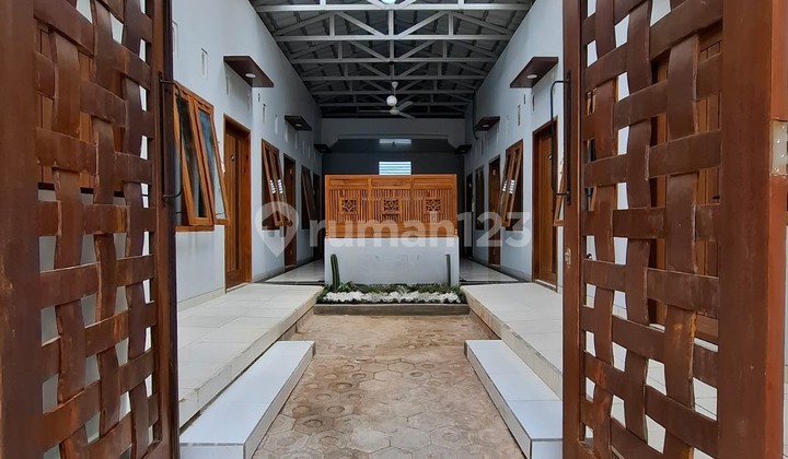 Sell Cheap 8-Room Boarding House in City Center, Rinjani Street, Demaan, Jepara