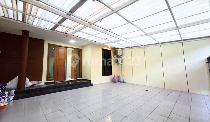 For Sale: Move-in Ready House with 6 Free AC Units in Puri Anjasmoro, West Semarang 1