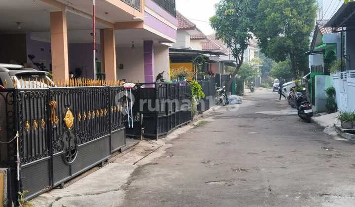 For Sale: Strategic House Near Toll Road, Flood-Free in Bintara Bekasi 2