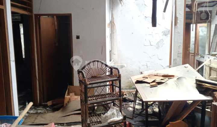 Rumah Butuh Renovasi di jakasetia bekasi selatan 2