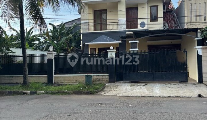 Rumah 2 Lantai Bisa Untuk Office di Mediterania Regency Cikunir Bekasi 1