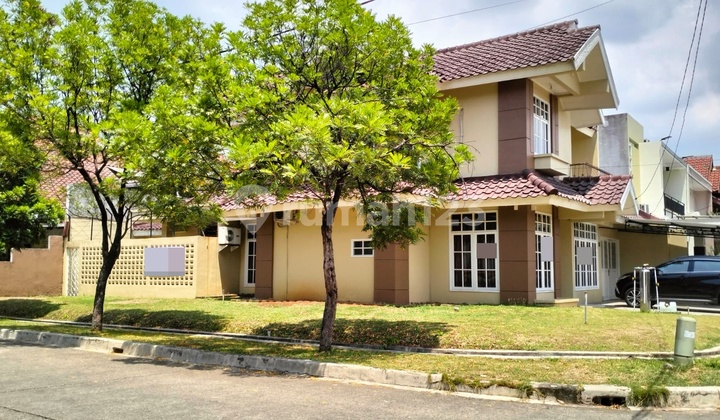 Ready-to-Occupy Hook Cluster in Lippo Cikarang, Bekasi 2